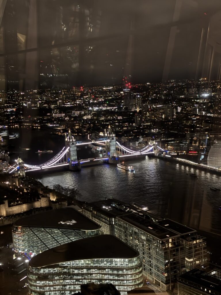 Le Tower Bridge illuminé